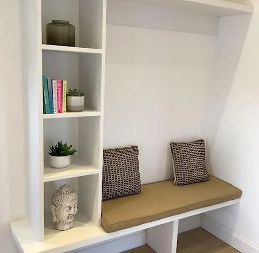 Harcombe Barn Near Semesterbostad