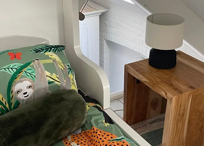 Semesterbostad Harcombe Barn Near *