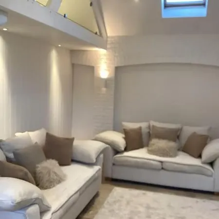 Harcombe Barn Near *