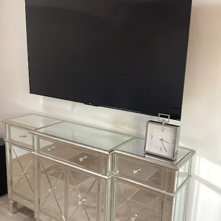 Harcombe Barn Near Bristol