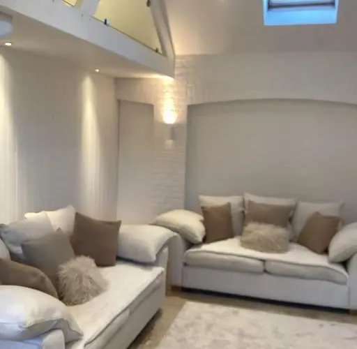 Harcombe Barn Near *