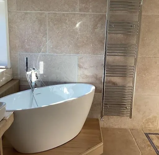 Harcombe Barn Near *